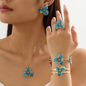 Ensemble de Bijoux pour Femme Cinq Pièces: Collier Pendentif Floral