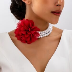 Collier floral en tissu multicolore