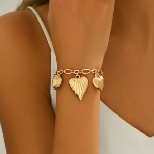 Bracelet Boho Élégant en Alliage de Zinc Plaqué Or 14K avec Charms Cœur