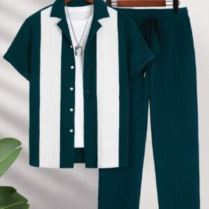 Ensemble chemise à manches courtes et pantalon long à rayures