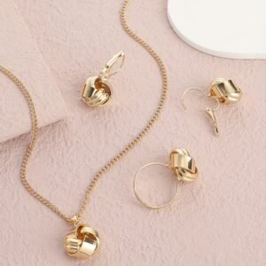 Ensemble collier, bague et boucles d'oreilles pour femme