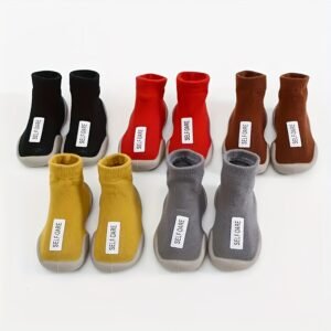 Chaussure de marche facile à enfiler pour enfants