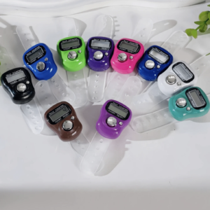 Lot de 10 pièces Compteur à bague d'affichage à 5 chiffres, compteur numérique portatif à clic pour le golf, le comptage, couleur aléatoire