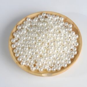 Lot de 160 perles d'imitation ivoire 6 mm à trou traversant, douces et brillantes, pré-percées pour fabrication DIY, artisanat, mariage, cadeaux - pour boucles d'oreilles et perles