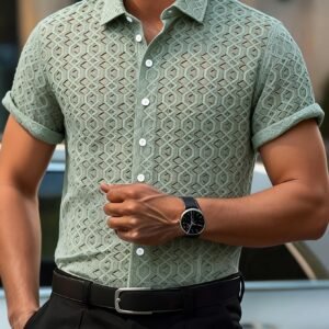 Chemise décontractée à manches courtes pour homme, printemps/été - Tissu en polyester respirant, broderie ajourée, texture légère, couleur unie, conception chemise boutonnée