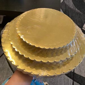 16pcs Plateaux à gâteau dorés – Tailles : 15,24/20,32/25,4/30,48 cm, Plateaux à gâteau ronds à bordure en dentelle avec motifs en forme de pétales sur les bords. Parfaits pour la pâtisserie des fêtes, les fêtes de famille, les anniversaires, la préparation de gâteaux et de pizzas, Noël